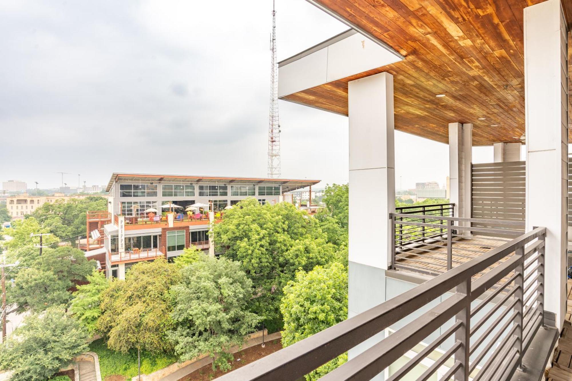 Riverwalk Penthouse Oasis W/Free Parking Gym Pool San Antonio Exterior photo