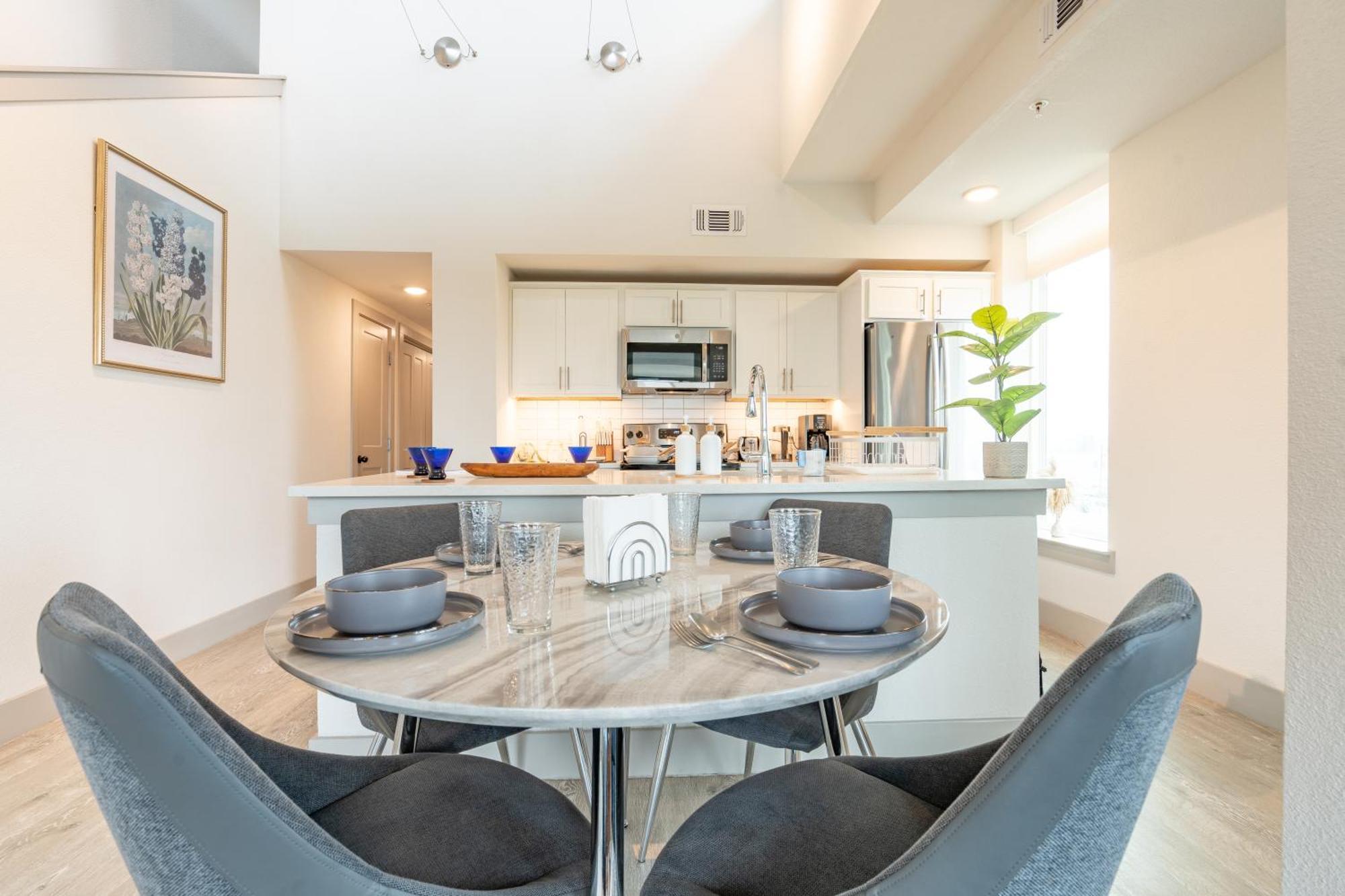 Riverwalk Penthouse Oasis W/Free Parking Gym Pool San Antonio Exterior photo